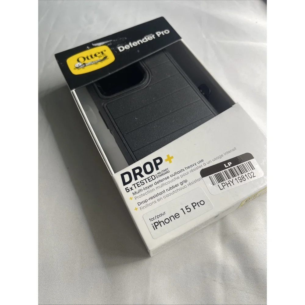OtterBox Defender Pro Series Case & Belt Holster for Apple iPhone 15 Pro, Black